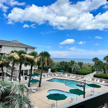 The Breakers #220 Beach Condo, Beautiful Ocean View At Coligny Beach, 4 N Forest Beach Drive Hilton Head, Walk To All Shops Restaurants, Renovated Jan 2024, Vacation Rental Hhi Llc Hilton Head Island Exterior photo