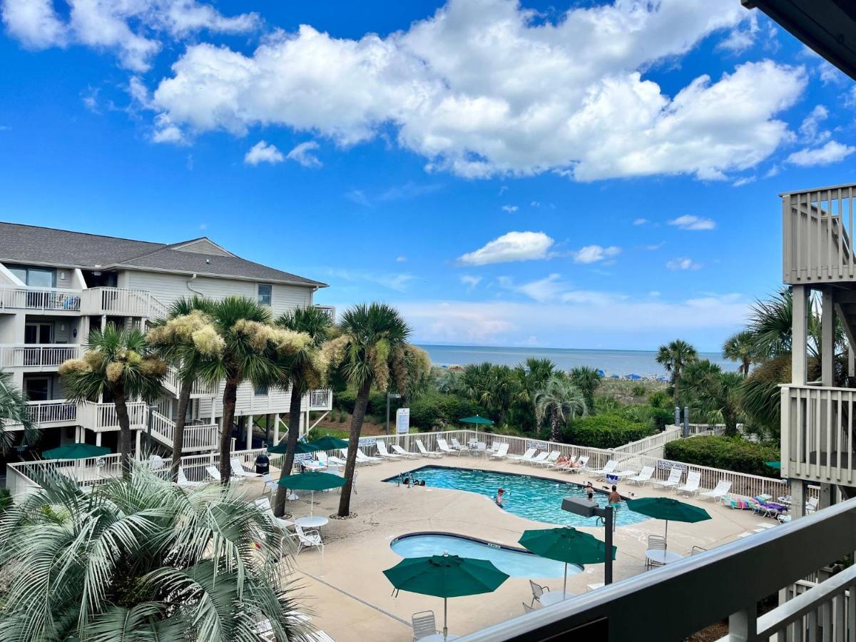 The Breakers #220 Beach Condo, Beautiful Ocean View At Coligny Beach, 4 N Forest Beach Drive Hilton Head, Walk To All Shops Restaurants, Renovated Jan 2024, Vacation Rental Hhi Llc Hilton Head Island Exterior photo