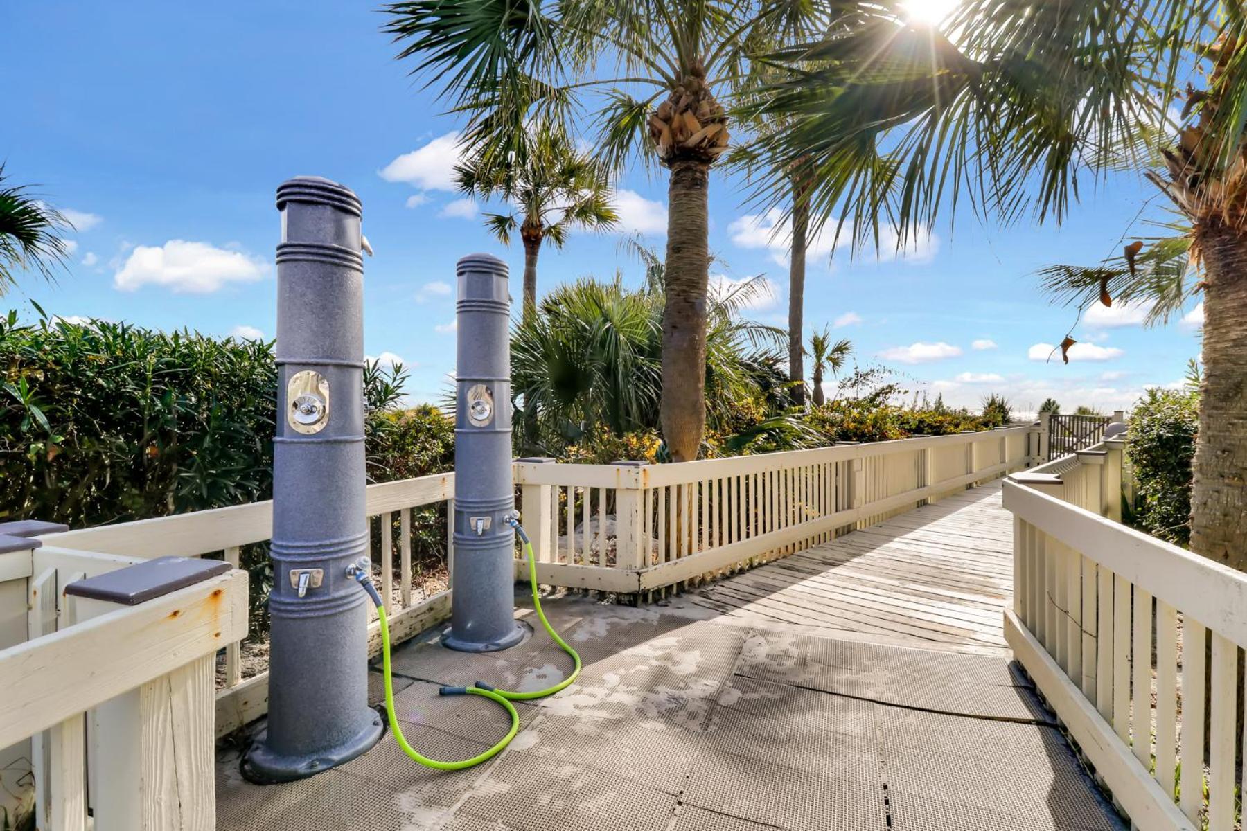The Breakers #220 Beach Condo, Beautiful Ocean View At Coligny Beach, 4 N Forest Beach Drive Hilton Head, Walk To All Shops Restaurants, Renovated Jan 2024, Vacation Rental Hhi Llc Hilton Head Island Exterior photo