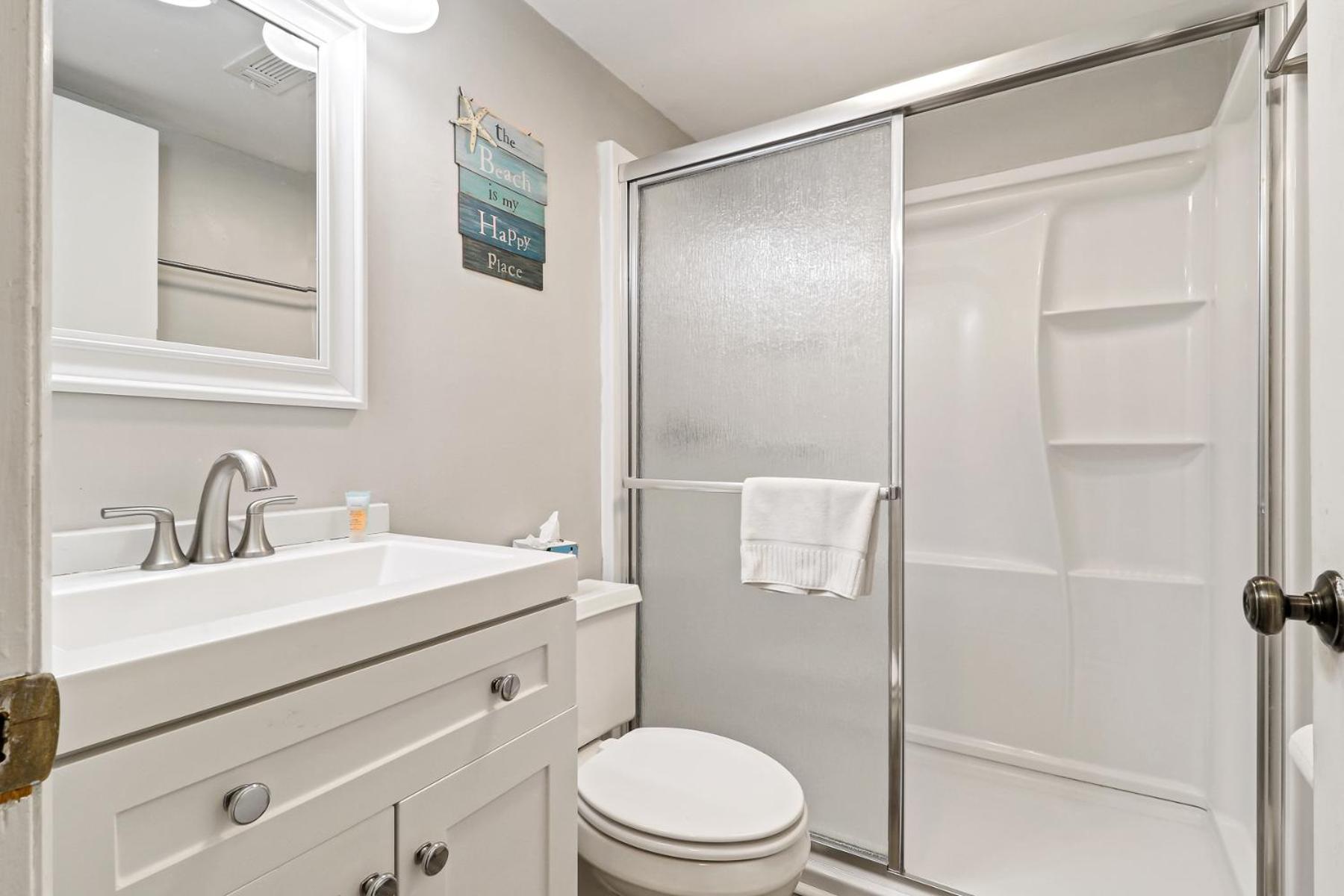 The Breakers #220 Beach Condo, Beautiful Ocean View At Coligny Beach, 4 N Forest Beach Drive Hilton Head, Walk To All Shops Restaurants, Renovated Jan 2024, Vacation Rental Hhi Llc Hilton Head Island Exterior photo