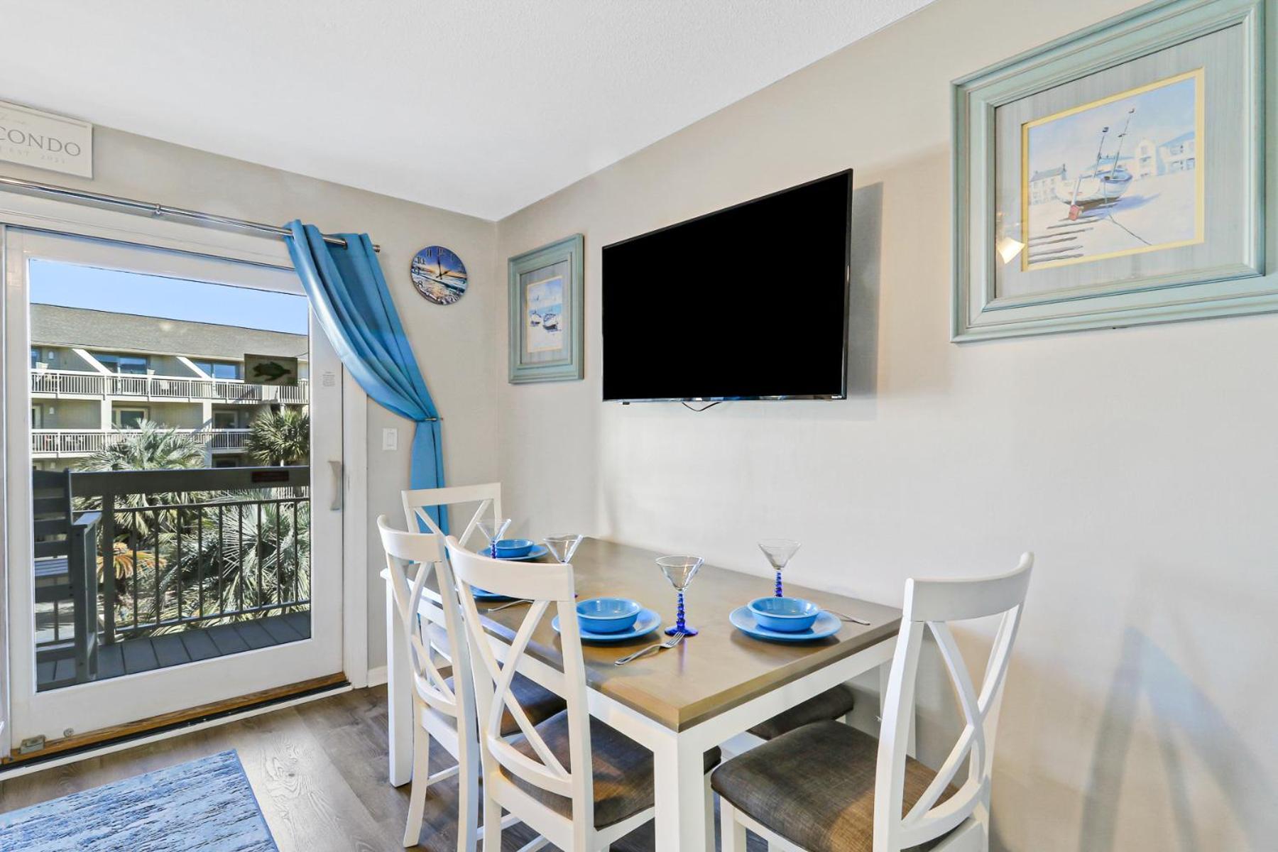 The Breakers #220 Beach Condo, Beautiful Ocean View At Coligny Beach, 4 N Forest Beach Drive Hilton Head, Walk To All Shops Restaurants, Renovated Jan 2024, Vacation Rental Hhi Llc Hilton Head Island Exterior photo
